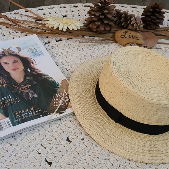 SUMMER CREME AND BLACK HAT.BO HO CHIC - Picture 9 of 16